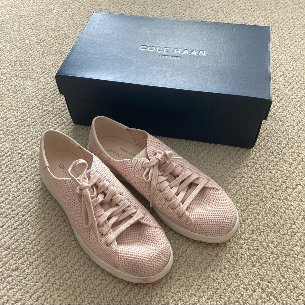 Cole Haan Grandpro OS Women's Tennis Shoes Size 7.5 B Peach Blush Knit EUC